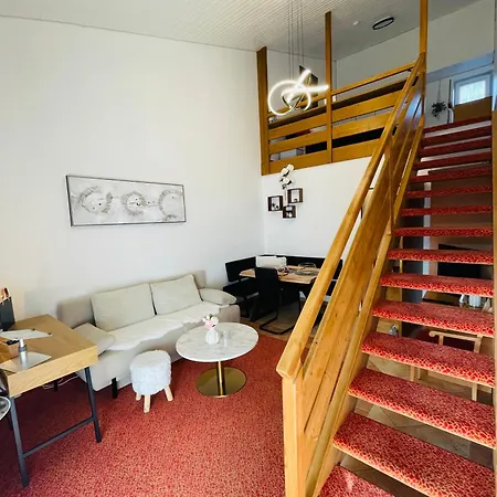 Classique Galerieappartement 50qm - Elegant Und Geraeumig Wohnen - Espressomaschine, Airfryer, Balkon, Vierbeinerfreundlich, Parkgarage -apphaus Poseidon *
