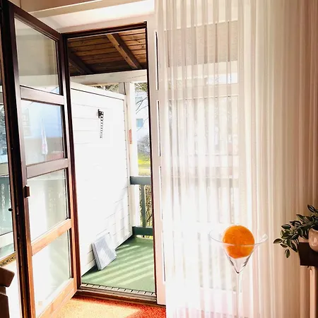 Classique Galerieappartement 50qm - Elegant Und Geraeumig Wohnen - Espressomaschine, Airfryer, Balkon, Vierbeinerfreundlich, Parkgarage -apphaus Poseidon *