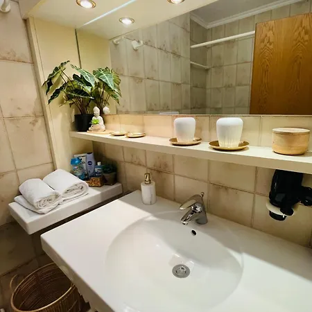 Apartment Classique Galerieappartement 50qm - Elegant Und Geräumig Wohnen - Espressomaschine, Airfryer, Balkon, Vierbeinerfreundlich, Parkgarage -poseidontherme Apphaus