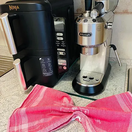 Classique Galerieappartement 50qm - Elegant Und Geraeumig Wohnen - Espressomaschine, Airfryer, Balkon, Vierbeinerfreundlich, Parkgarage -apphaus Poseidon Lejlighed *
